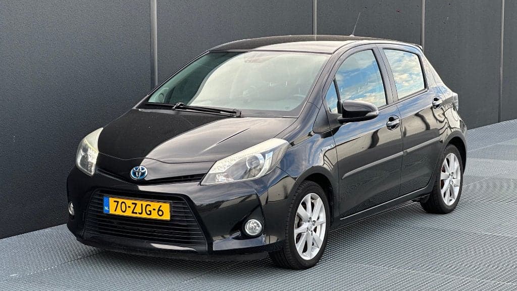 Toyota Yaris · € 8.250