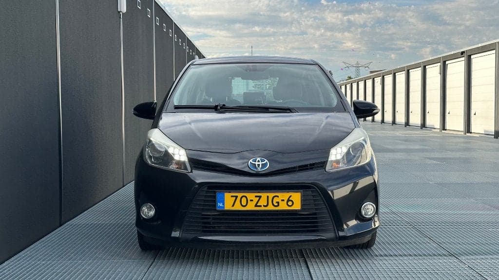Toyota Yaris · € 8.250