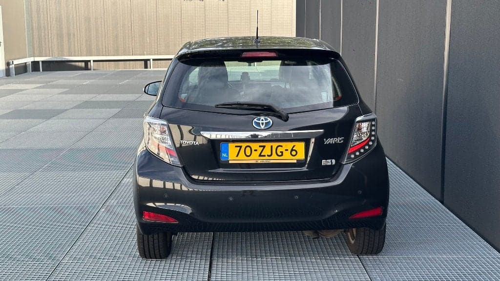 Toyota Yaris · € 8.250